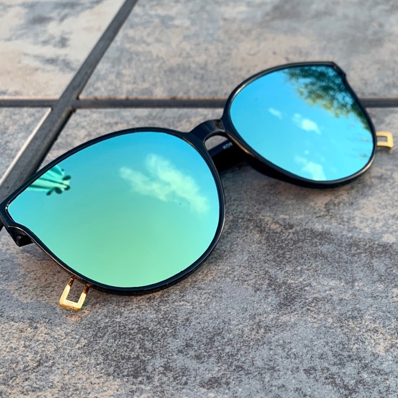 ULTRA REFLECTIVE SUNGLASSES GREEN - Picture 3 of 8